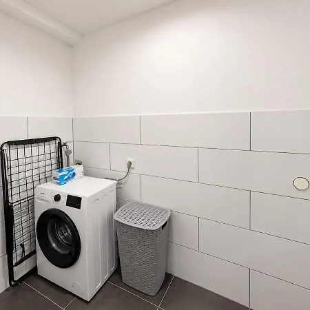 Apartmán Farawayhomes #1 *